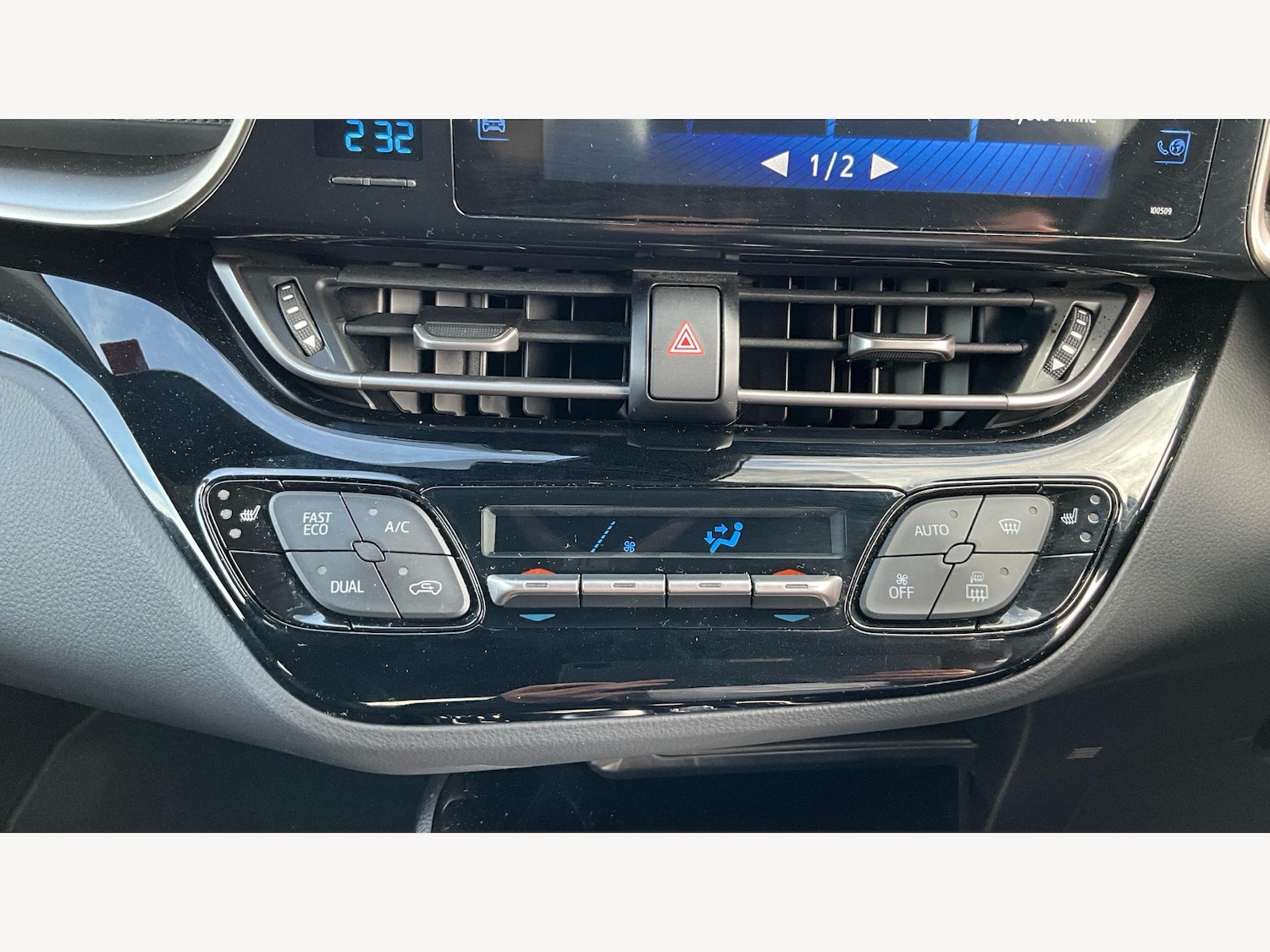 Used Toyota C-HR 2019 for sale - 76000859: Photo 28