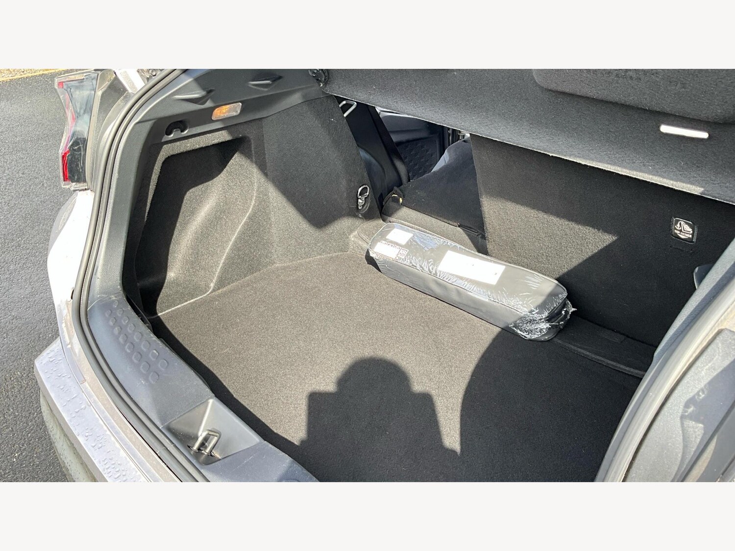 Used Toyota C-HR 2019 for sale - 76000859: Photo 36