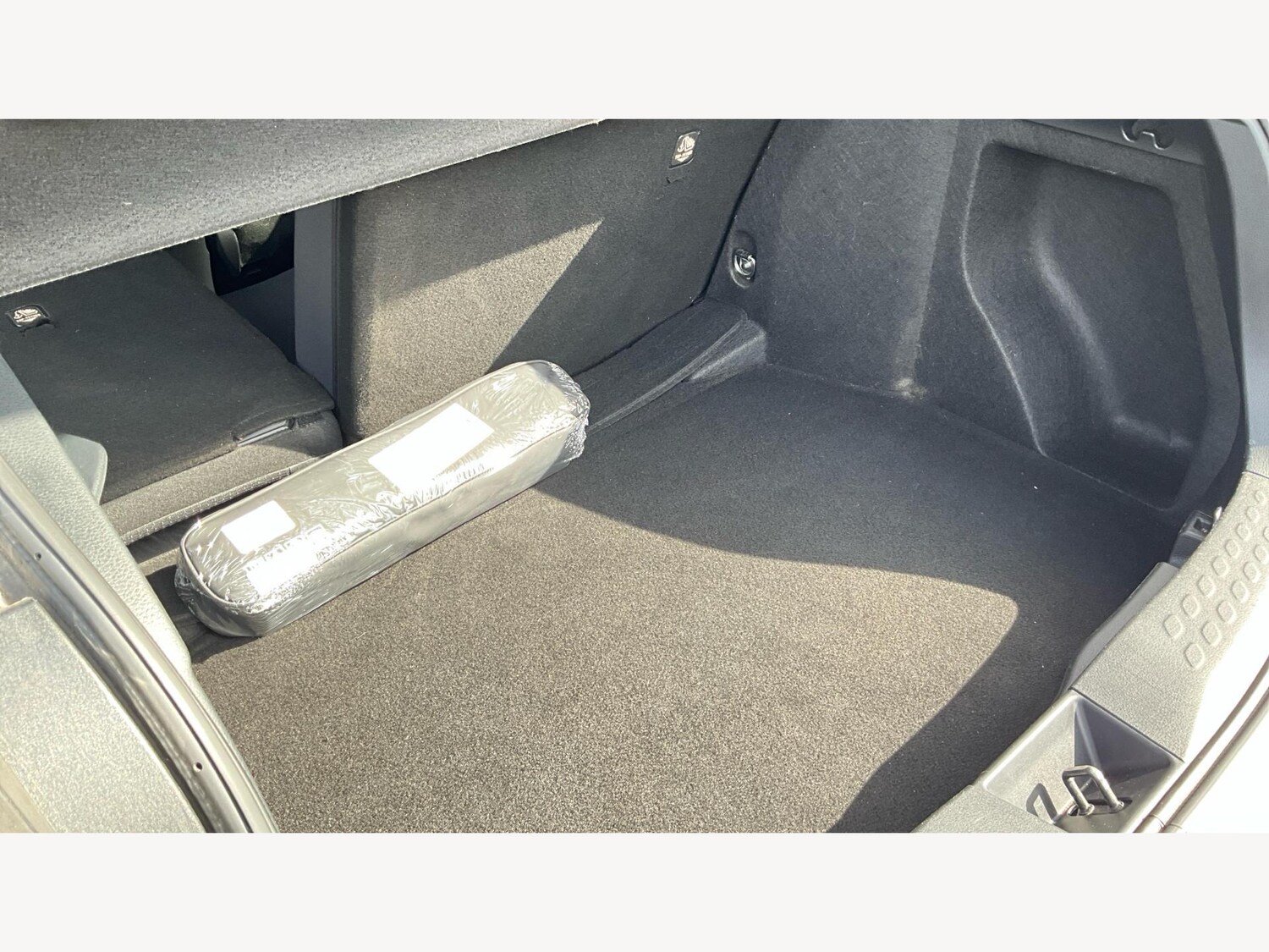 Used Toyota C-HR 2019 for sale - 76000859: Photo 37