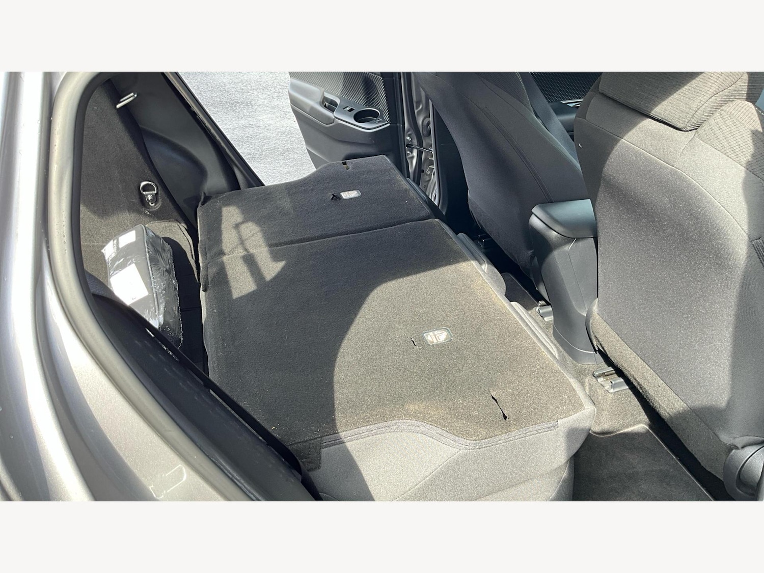 Used Toyota C-HR 2019 for sale - 76000859: Photo 39