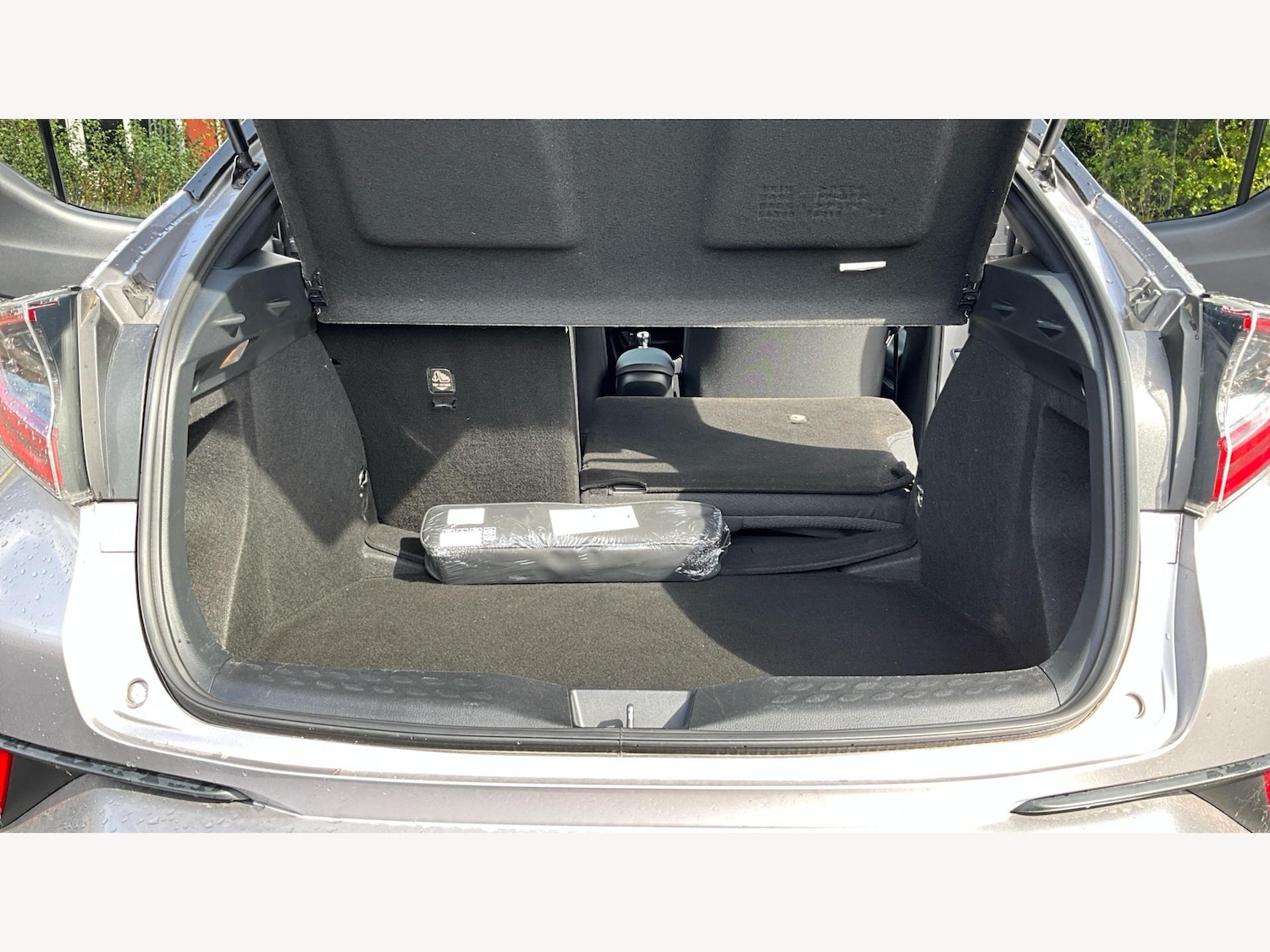Used Toyota C-HR 2019 for sale - 76000859: Photo 43