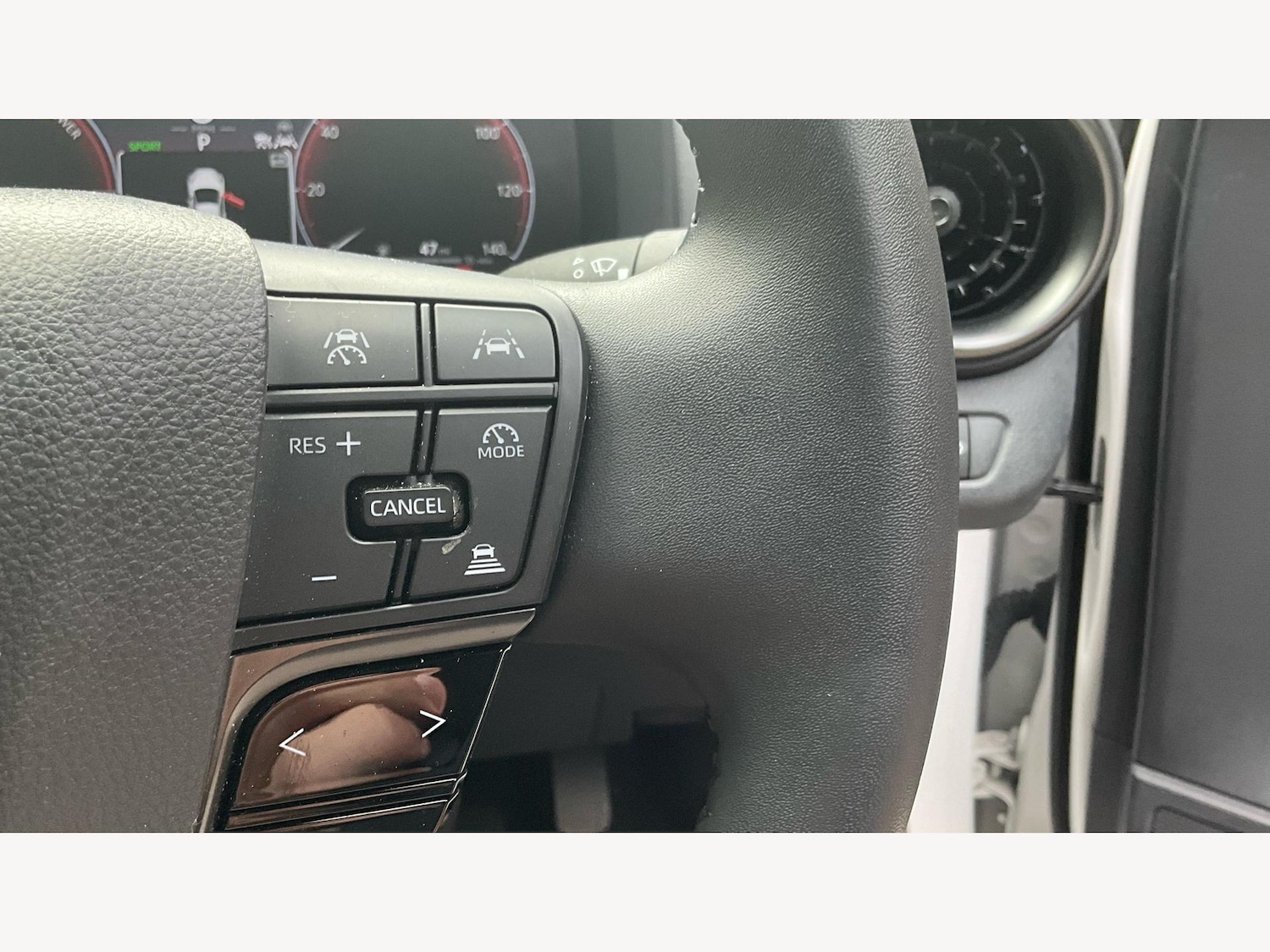 Used Toyota C-HR 2024 for sale - 76742818: Photo 30