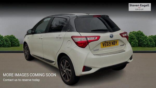 Used Toyota Yaris 2020 for sale - 76284043: Photo 2