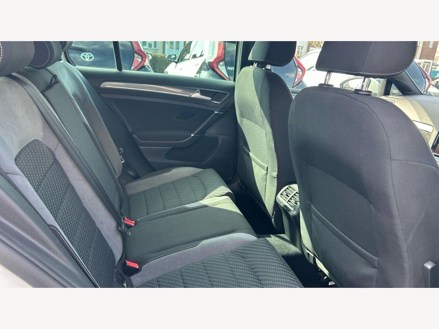 Used Volkswagen Golf 2018 for sale - 77993855: Photo 14