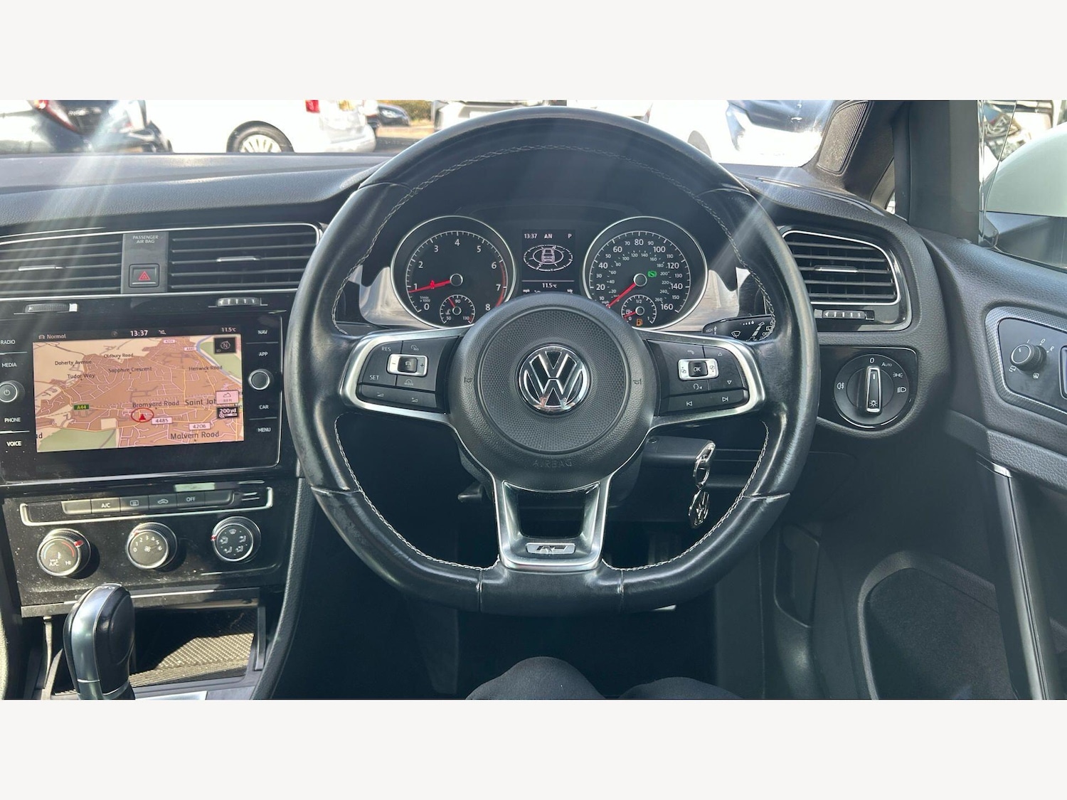 Used Volkswagen Golf 2018 for sale - 77993855: Photo 8