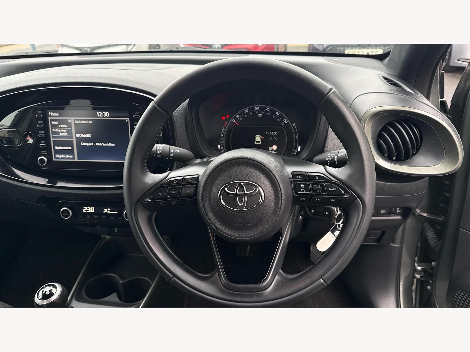 Used Toyota Aygo X 2022 for sale - 77131030: Photo 8