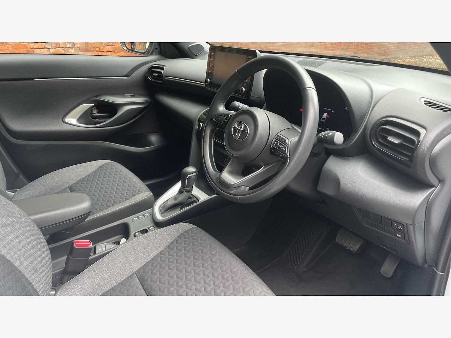 Used Toyota Yaris Cross 2022 for sale - 76314474: Photo 13
