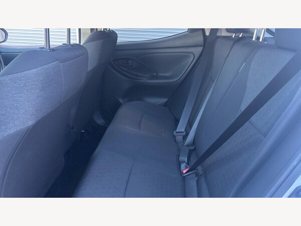 Used Toyota Yaris 2022 for sale - 74597376: Photo 15