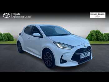 2022 (72) - 1.5 VVT-h Design Hatchback 5dr Petrol Hybrid E-CVT Euro 6 (s/s) (116 ps)