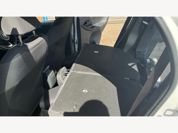 Used Toyota Yaris 2022 for sale - 74597376: Photo 27