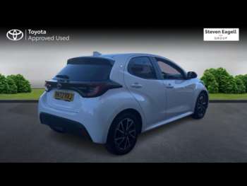 Used Toyota Yaris 2022 for sale - 74597376: Photo