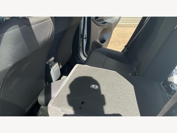 Used Toyota Yaris 2022 for sale - 74597376: Photo 32