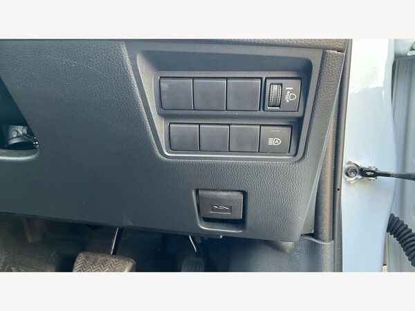 Used Toyota Yaris 2022 for sale - 74597376: Photo 34