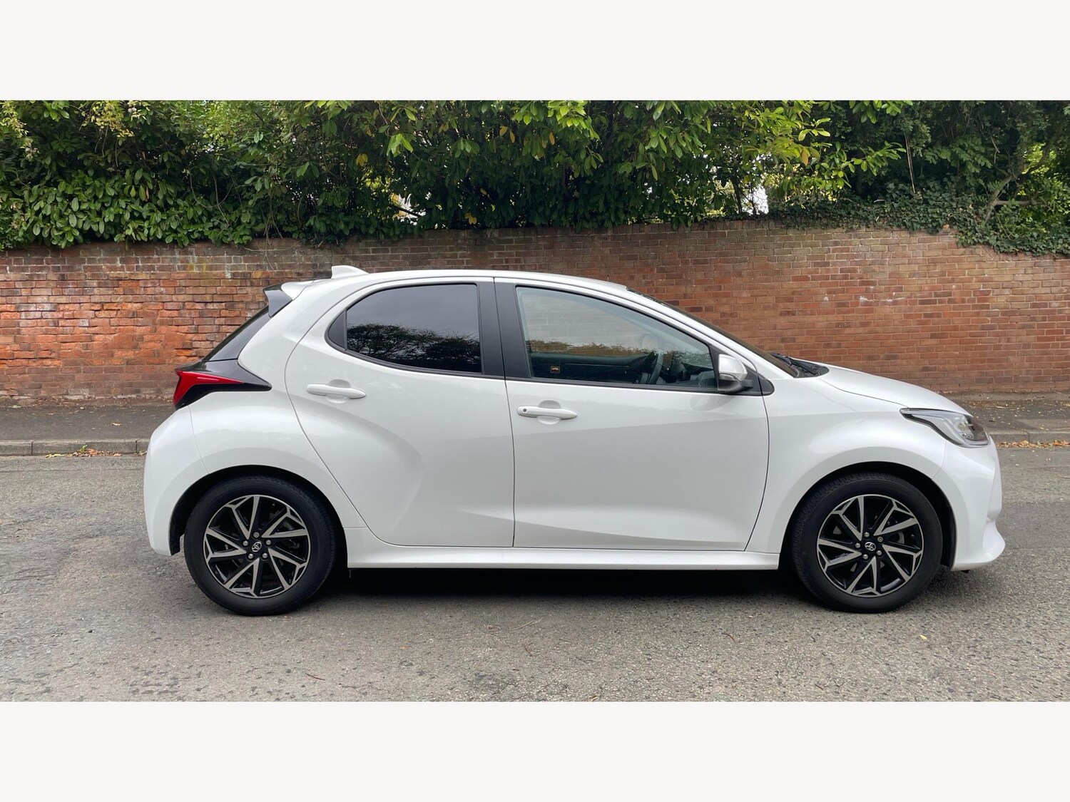 Used Toyota Yaris 2023 for sale - 76269878: Photo 18