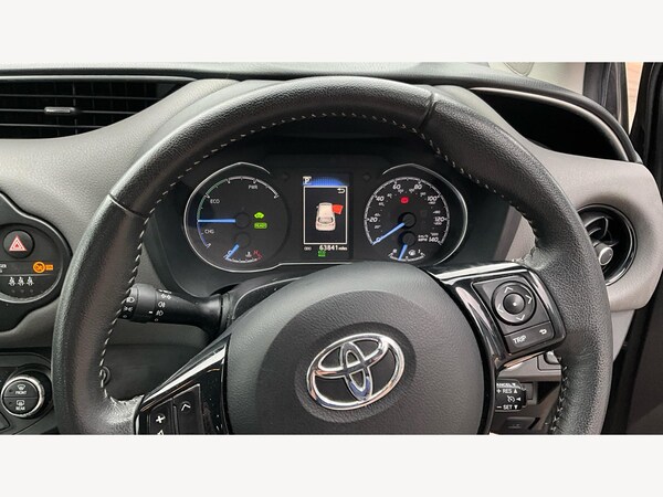 Used Toyota Yaris 2019 for sale - 76153163: Photo 10