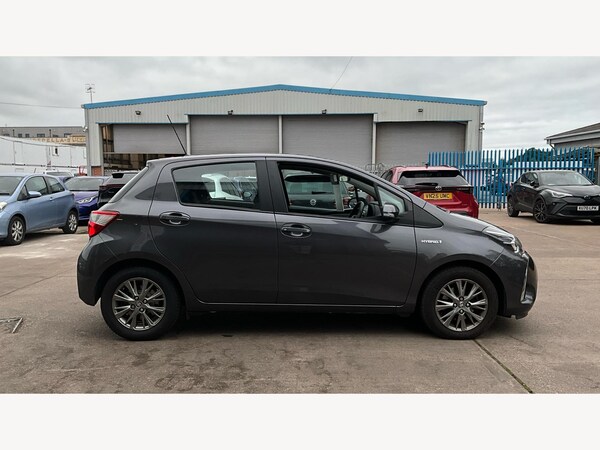Used Toyota Yaris 2019 for sale - 76153163: Photo 18