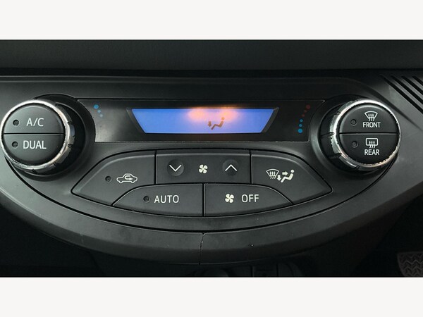 Used Toyota Yaris 2019 for sale - 76153163: Photo 26