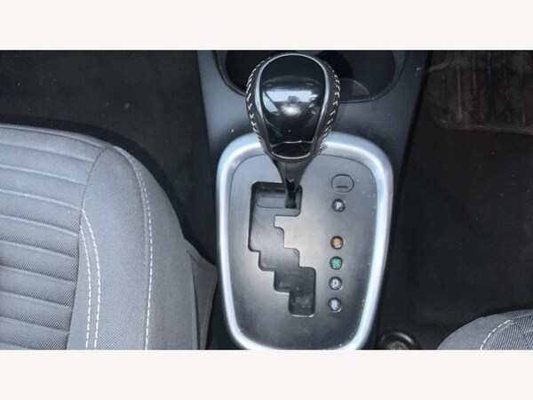 Used Toyota Yaris 2019 for sale - 76153163: Photo 27