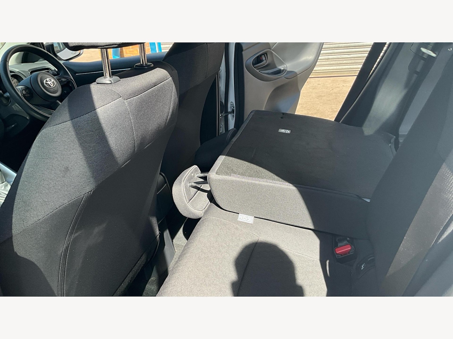 Used Toyota Yaris 2022 for sale - 77143721: Photo 24