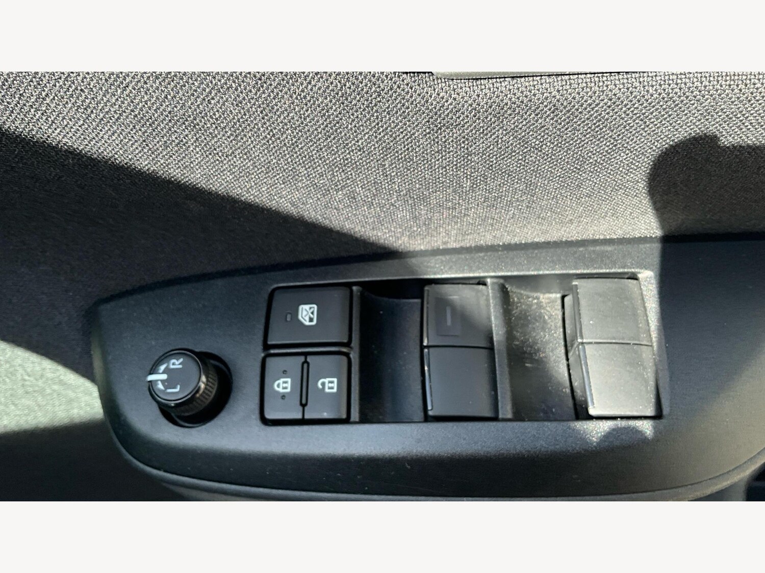 Used Toyota Yaris 2022 for sale - 77143721: Photo 31