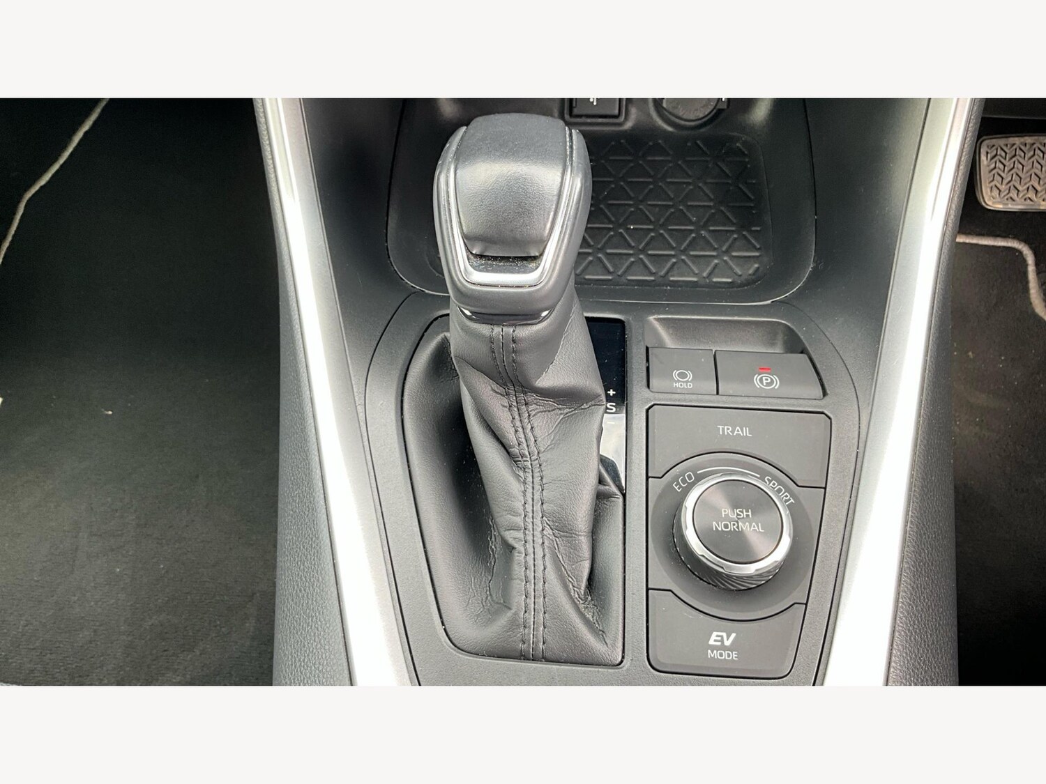 Used Toyota RAV4 2020 for sale - 76094521: Photo 31