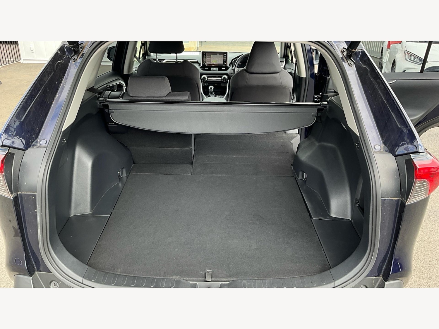 Used Toyota RAV4 2020 for sale - 76094521: Photo 37