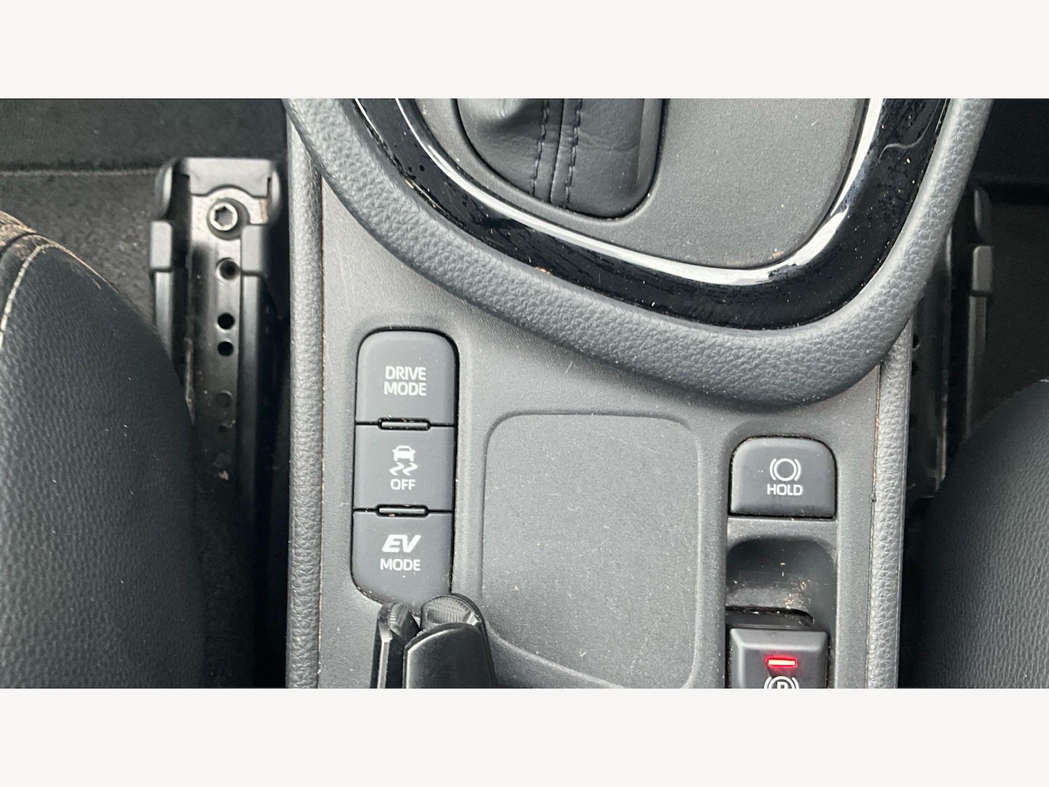 Used Toyota Yaris 2022 for sale - 78099934: Photo 28