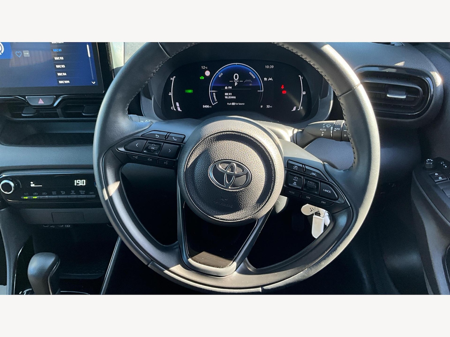 Used Toyota Yaris 2024 for sale - 76991084: Photo 10