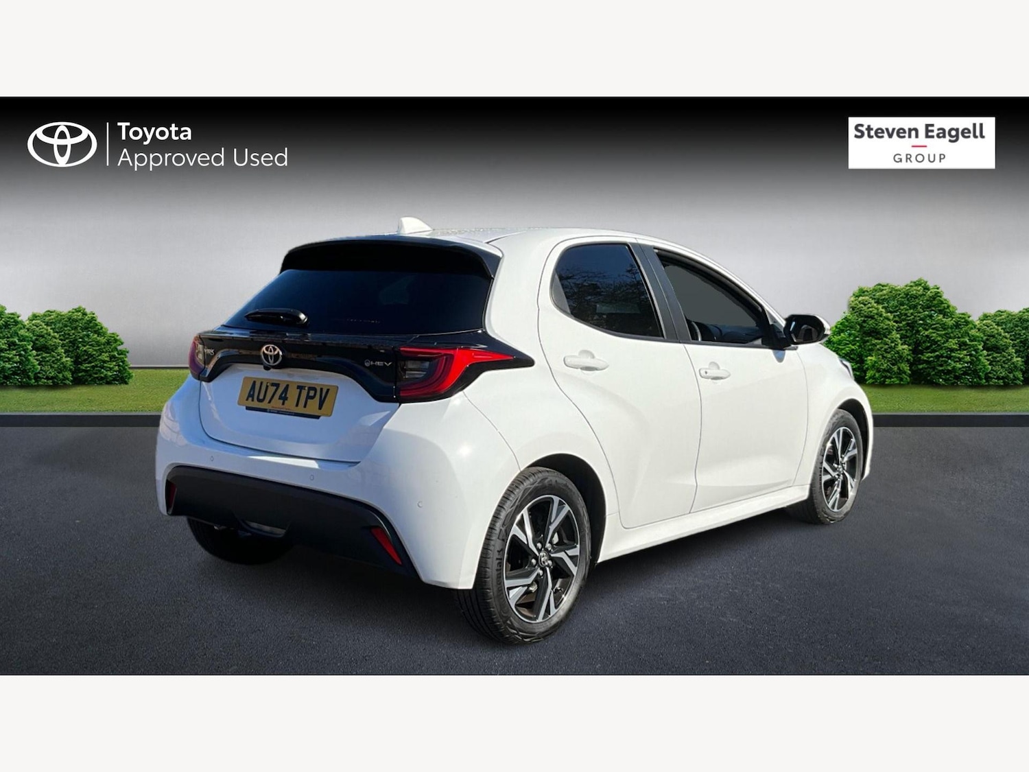 Used Toyota Yaris 2024 for sale - 76991084: Photo 2