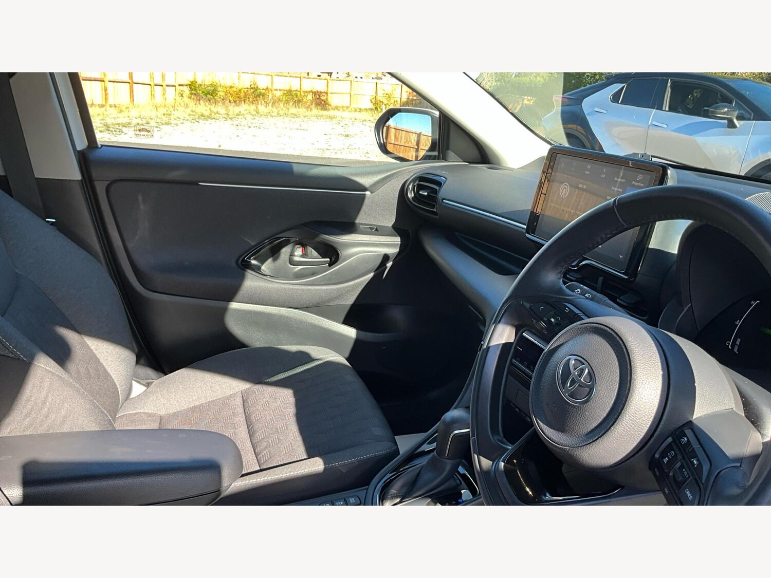 Used Toyota Yaris 2024 for sale - 76991084: Photo 31