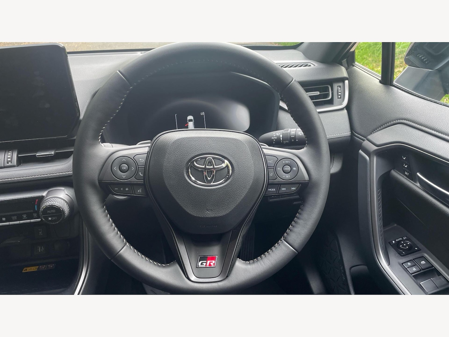 Used Toyota RAV4 2025 for sale - 76997462: Photo 10