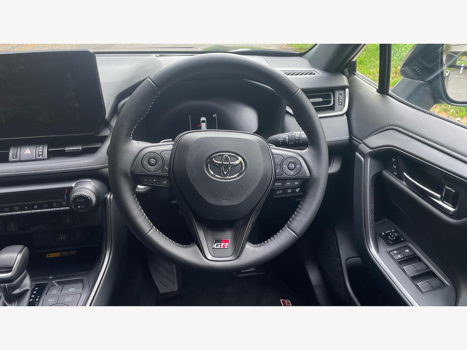 Used Toyota RAV4 2025 for sale - 76997462: Photo 8