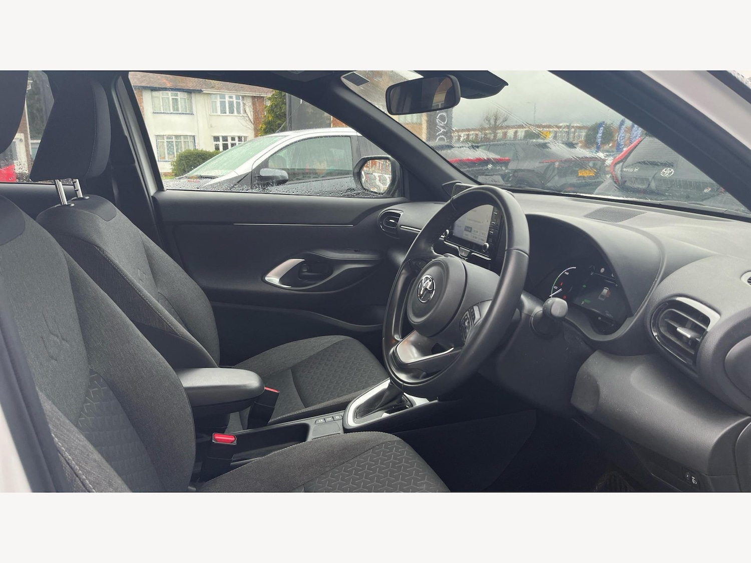 Used Toyota Yaris Cross 2023 for sale - 77253734: Photo 13