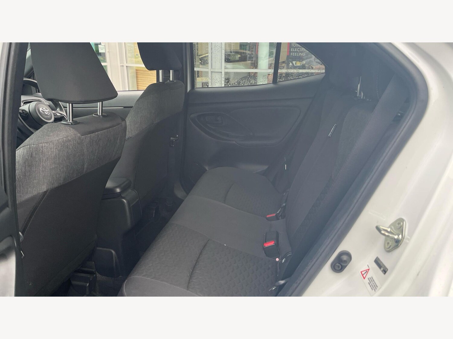 Used Toyota Yaris Cross 2023 for sale - 77253734: Photo 15