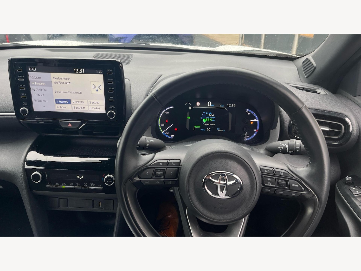 Used Toyota Yaris Cross 2023 for sale - 77253734: Photo 8
