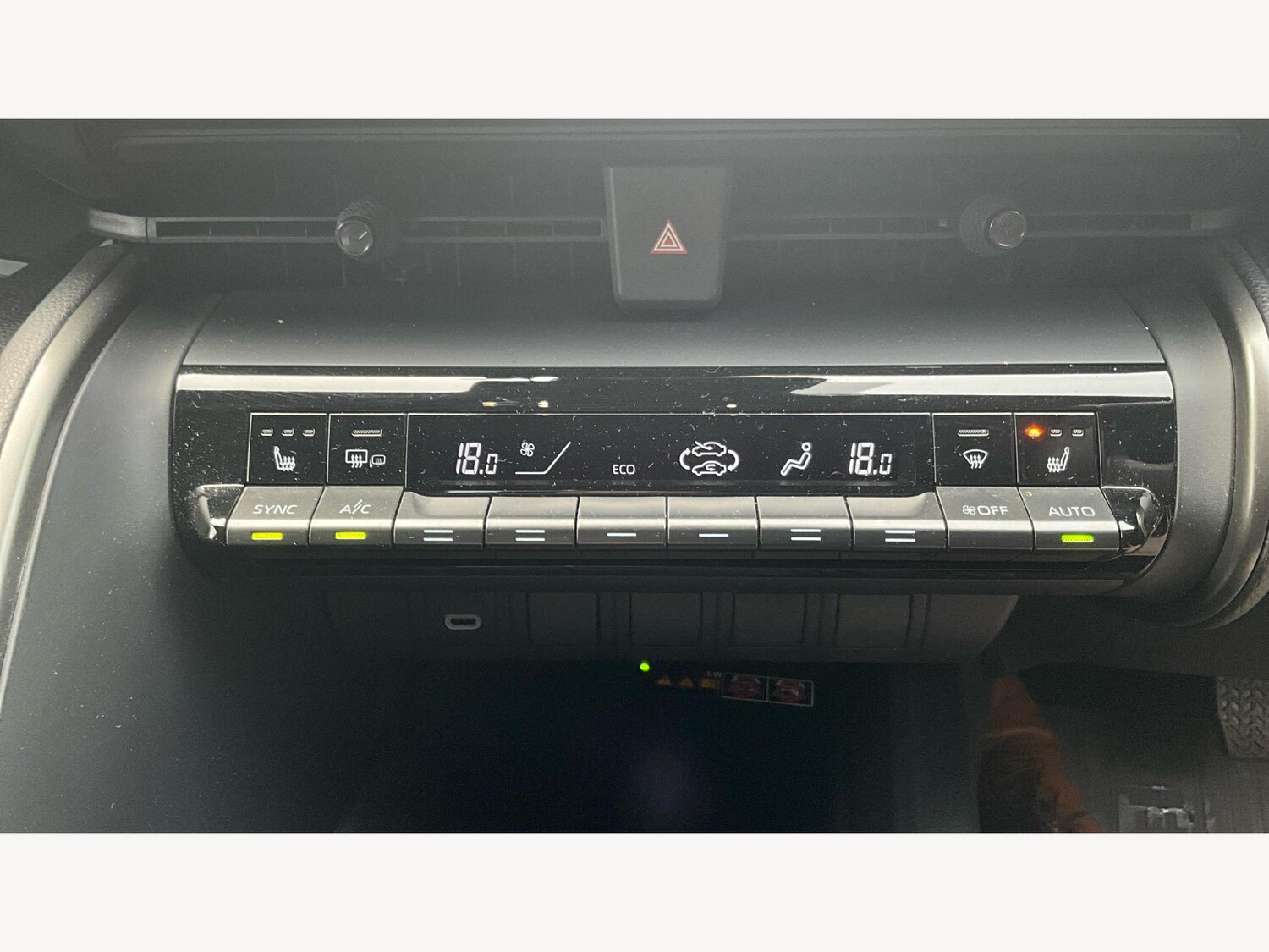 Used Toyota C-HR 2024 for sale - 77478786: Photo 28