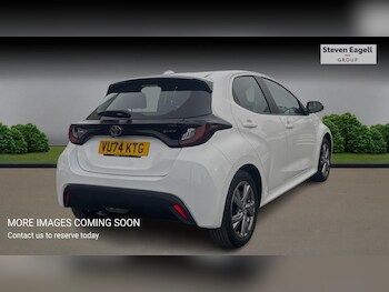 Used Toyota Yaris 2024 for sale - 77671703: Photo