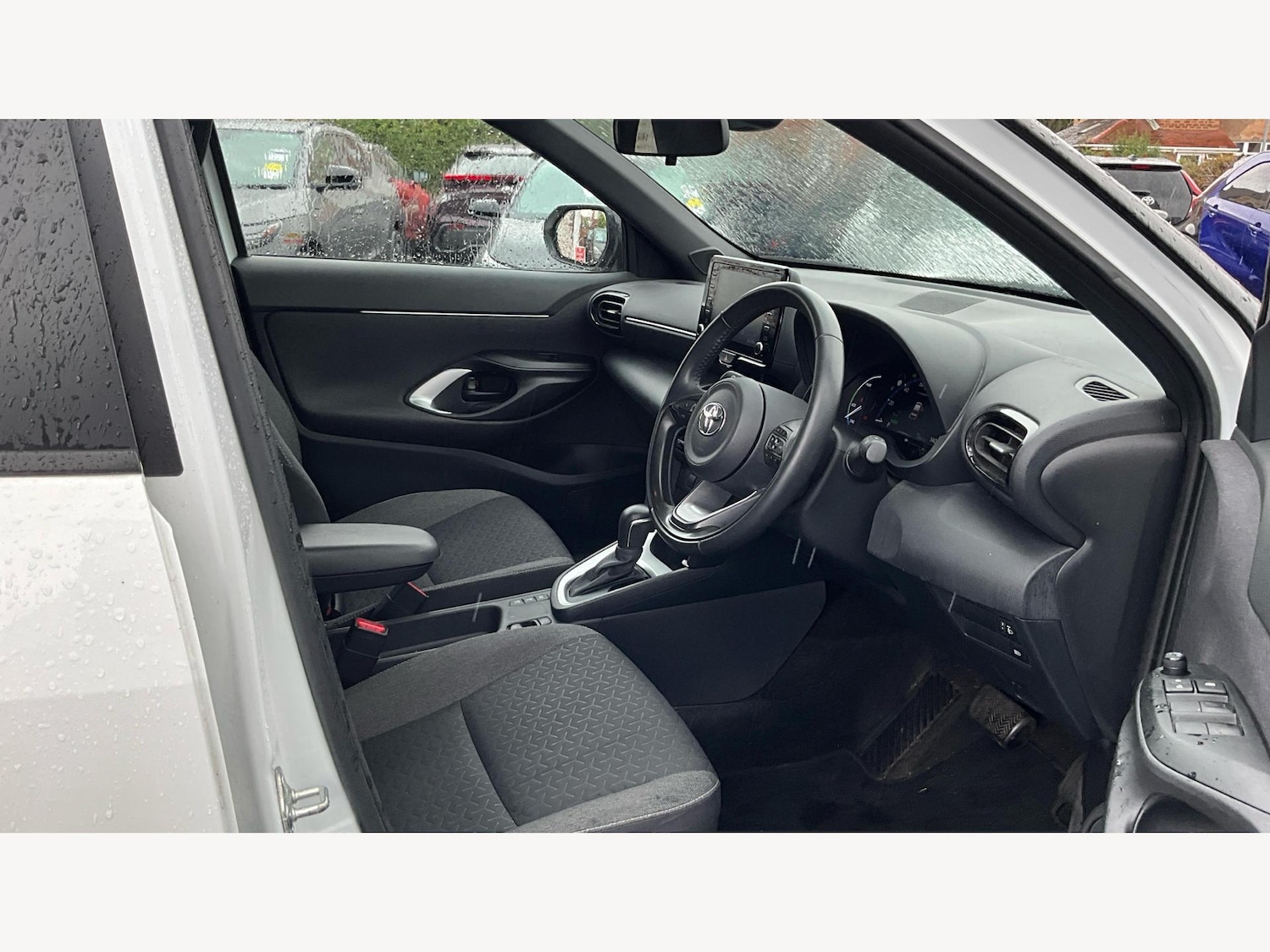 Used Toyota Yaris Cross 2023 for sale - 77330434: Photo 13