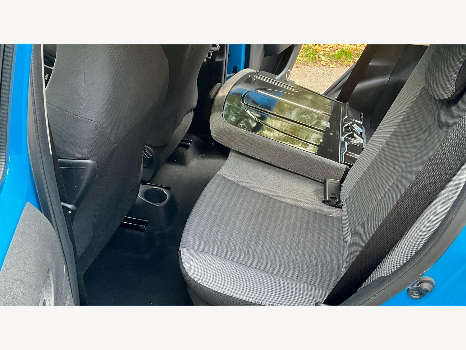 Used Toyota AYGO for sale - 76997728: Photo 28