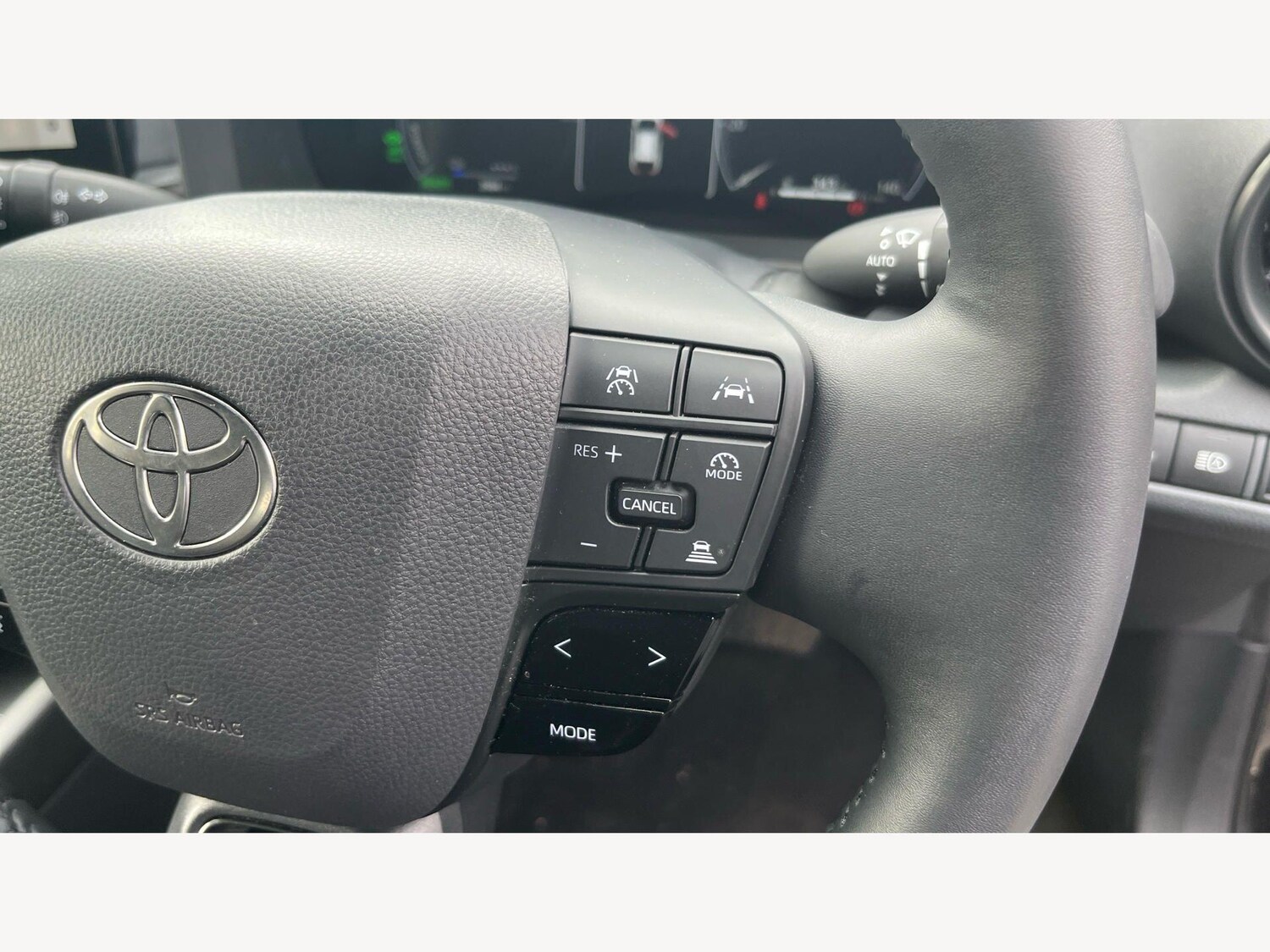 Used Toyota C-HR for sale - 78034140: Photo 30