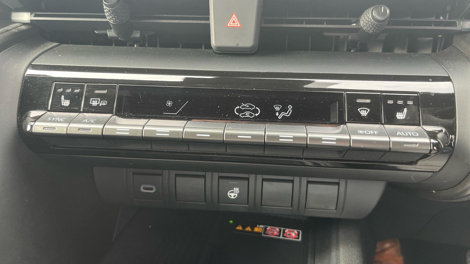 Used Toyota C-HR for sale - 78034140: Photo 32