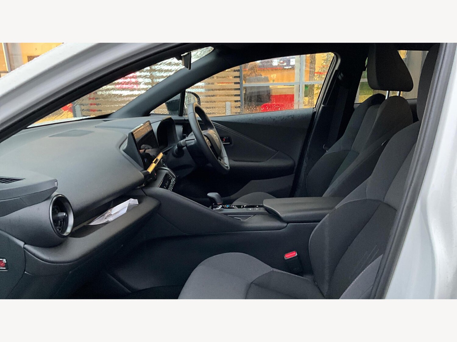 Used Toyota C-HR 2024 for sale - 77253801: Photo 12