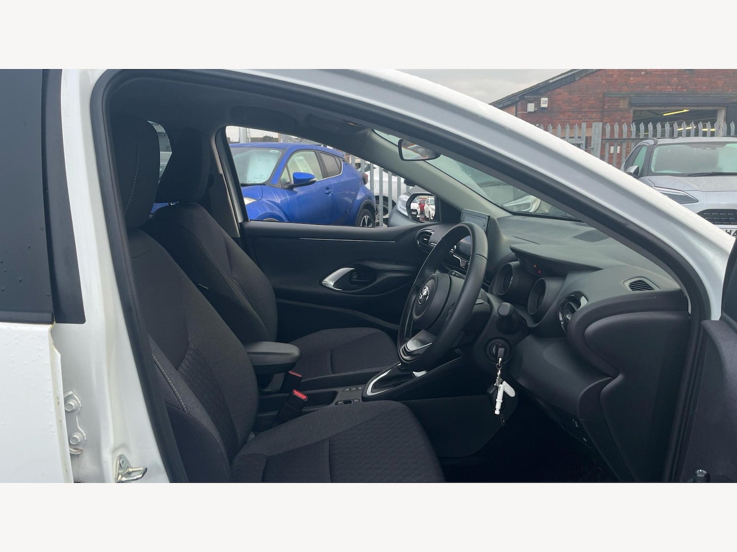 Used Toyota Yaris 2023 for sale - 77144098: Photo 13