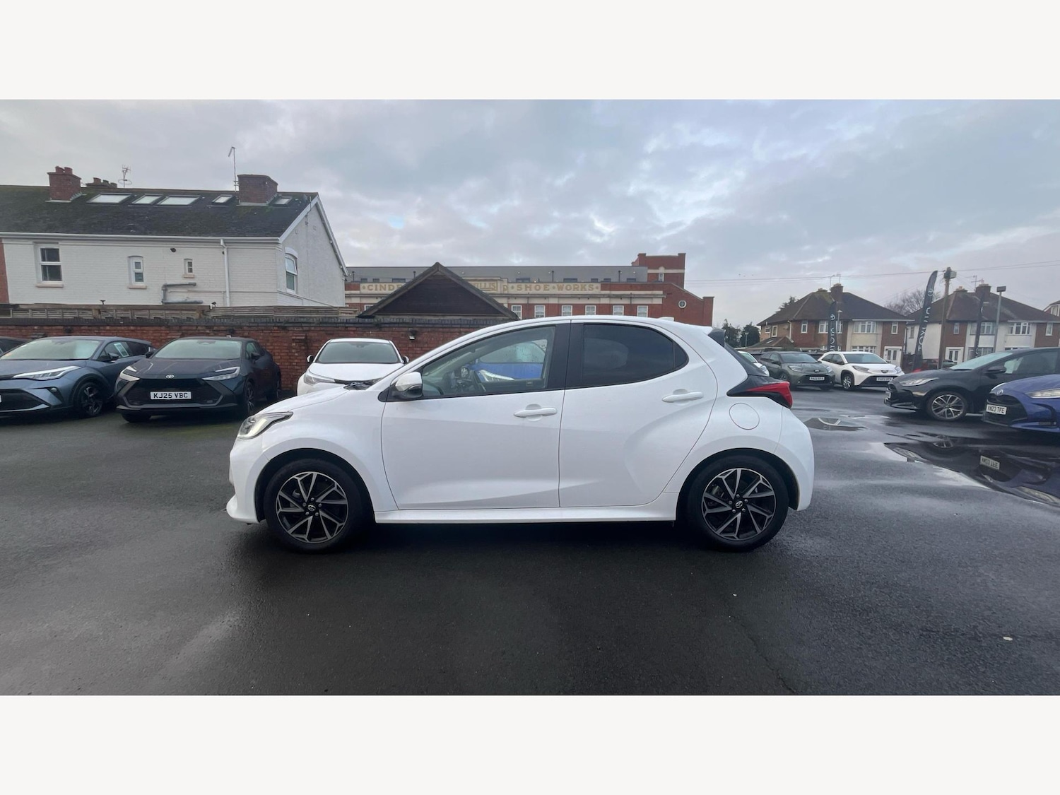 Used Toyota Yaris 2023 for sale - 77144098: Photo 19