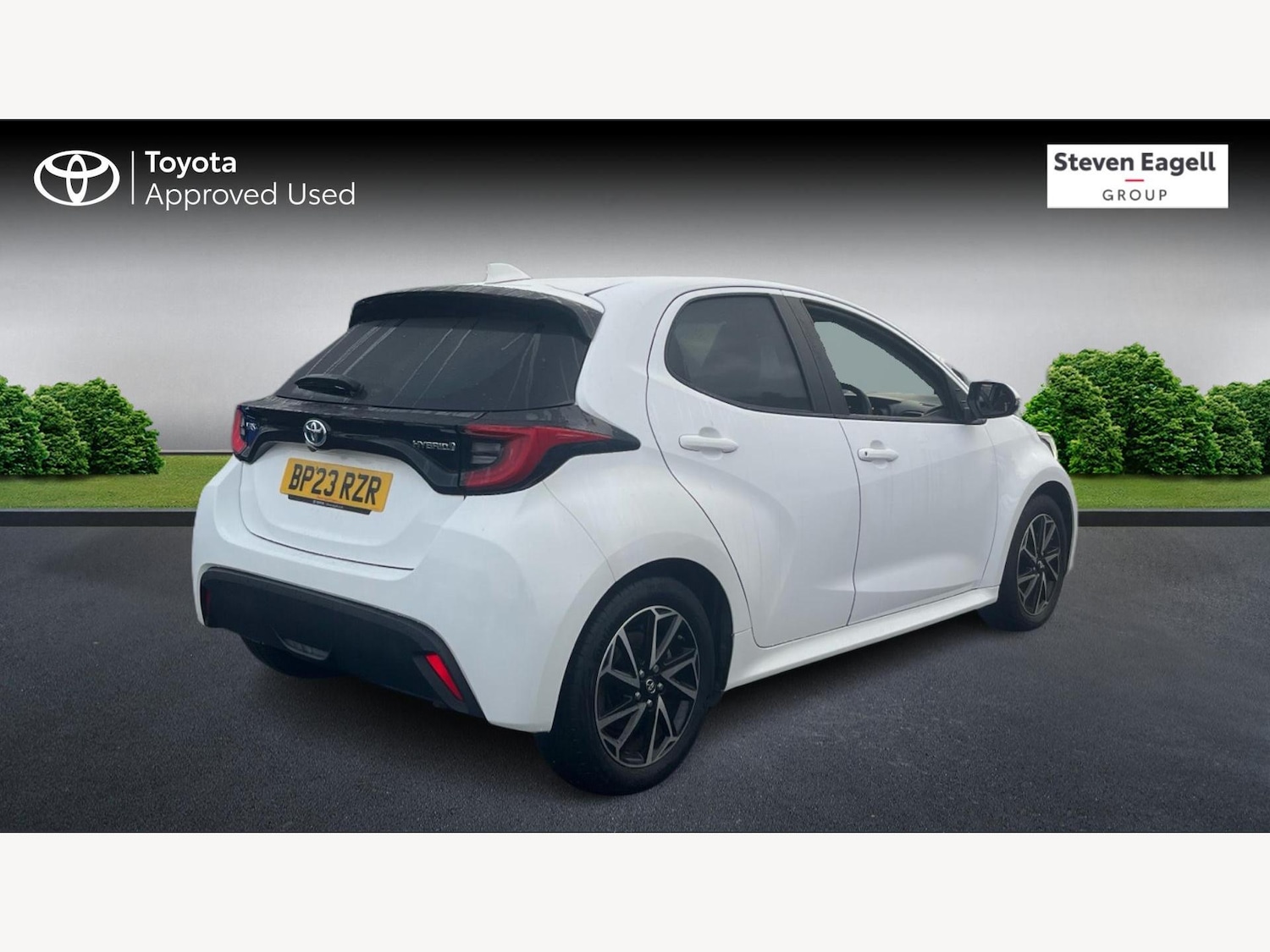 Used Toyota Yaris 2023 for sale - 77144098: Photo 2