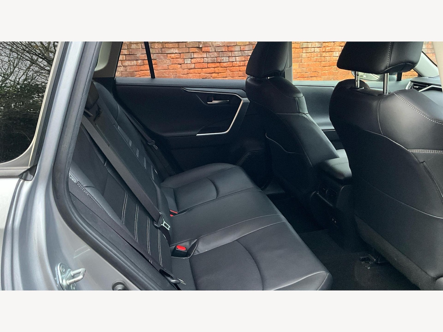 Used Toyota RAV4 2020 for sale - 76689824: Photo 14