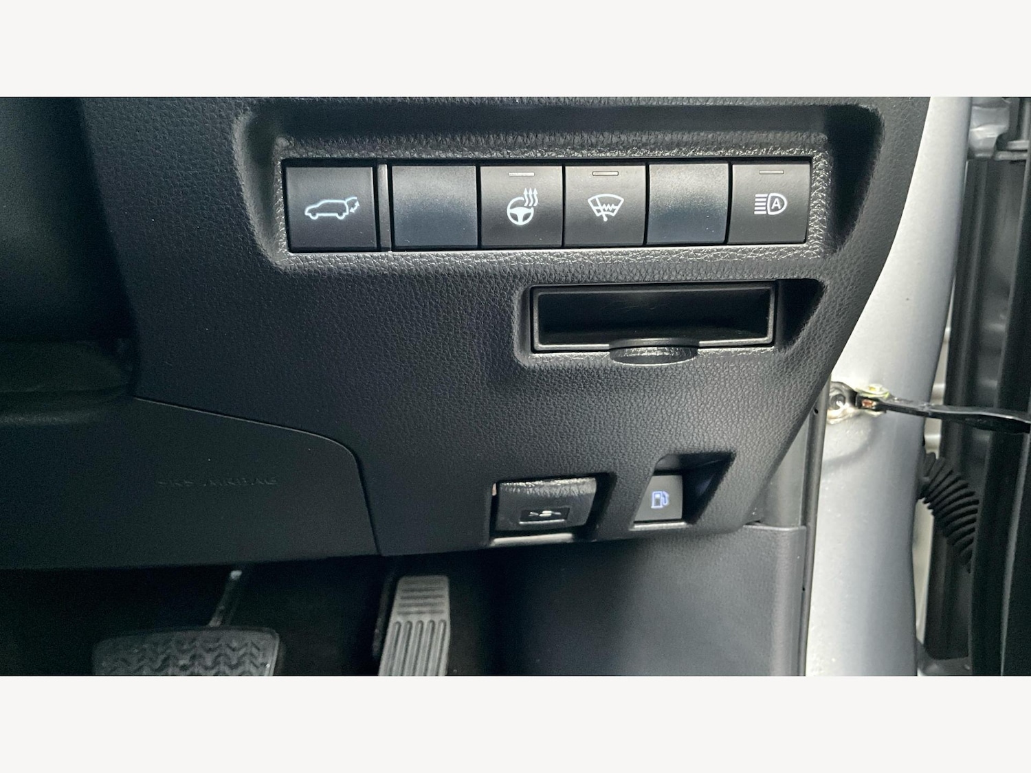 Used Toyota RAV4 2020 for sale - 76689824: Photo 32