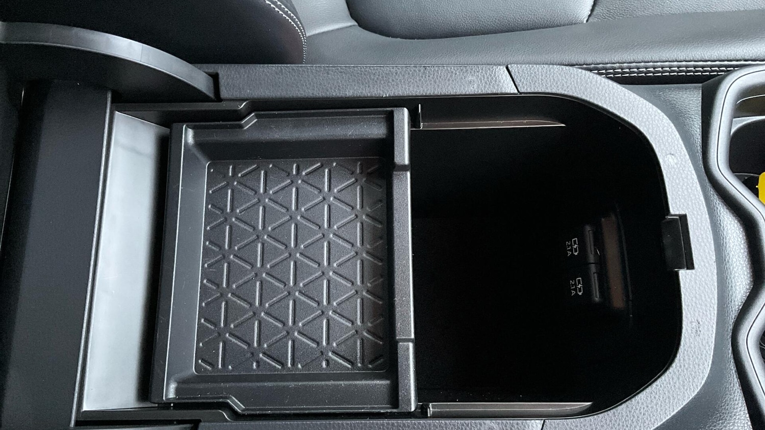 Used Toyota RAV4 2020 for sale - 76689824: Photo 36