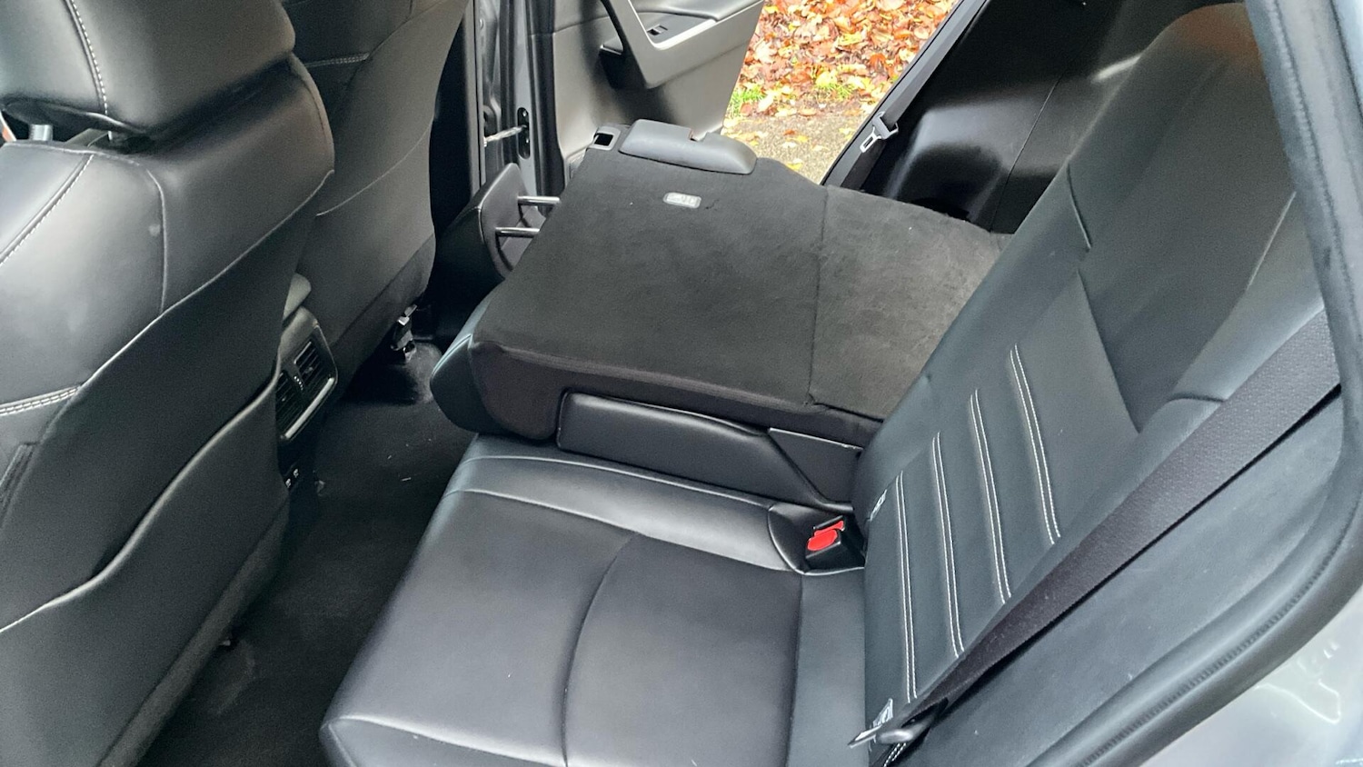 Used Toyota RAV4 2020 for sale - 76689824: Photo 46