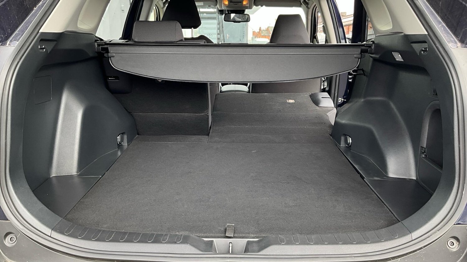 Used Toyota RAV4 2020 for sale - 76942709: Photo 36